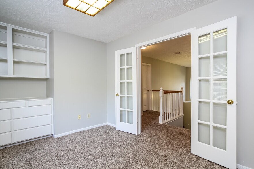 Building Photo - 5111 Natural Bridge Dr