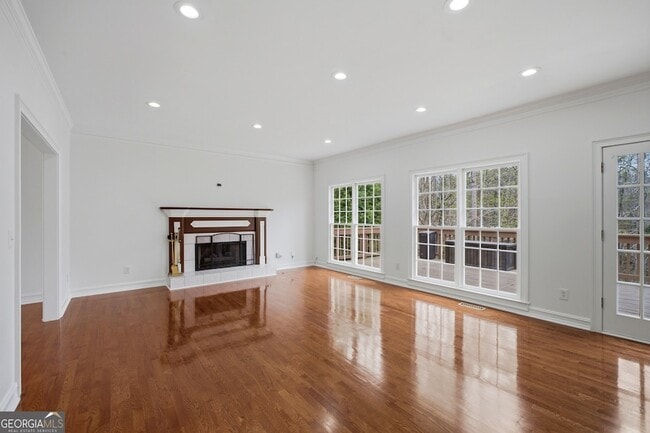 Building Photo - 3303 Greencastle Chase NE