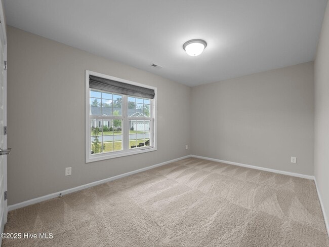 Building Photo - 227 Patriot Dr