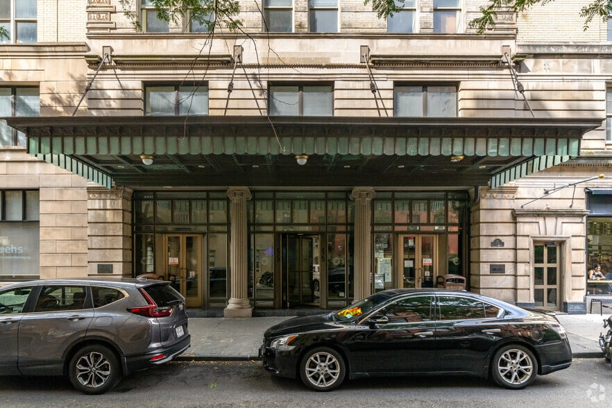 Clark Street Entrance - EHS St George Towers