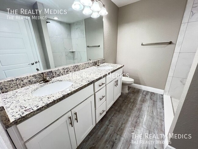 Building Photo - 32 Fir Dr