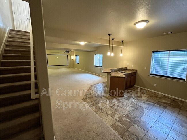 Building Photo - 7803 Guinness Way