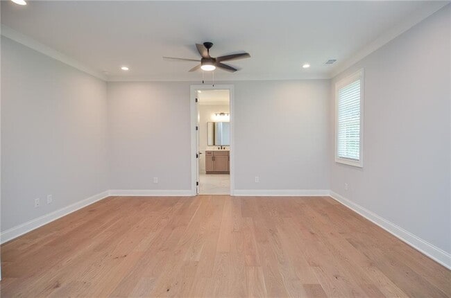 Building Photo - 3963 Enclave Wy