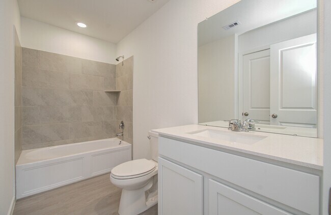 Building Photo - 26503 Foxtail Fern Dr