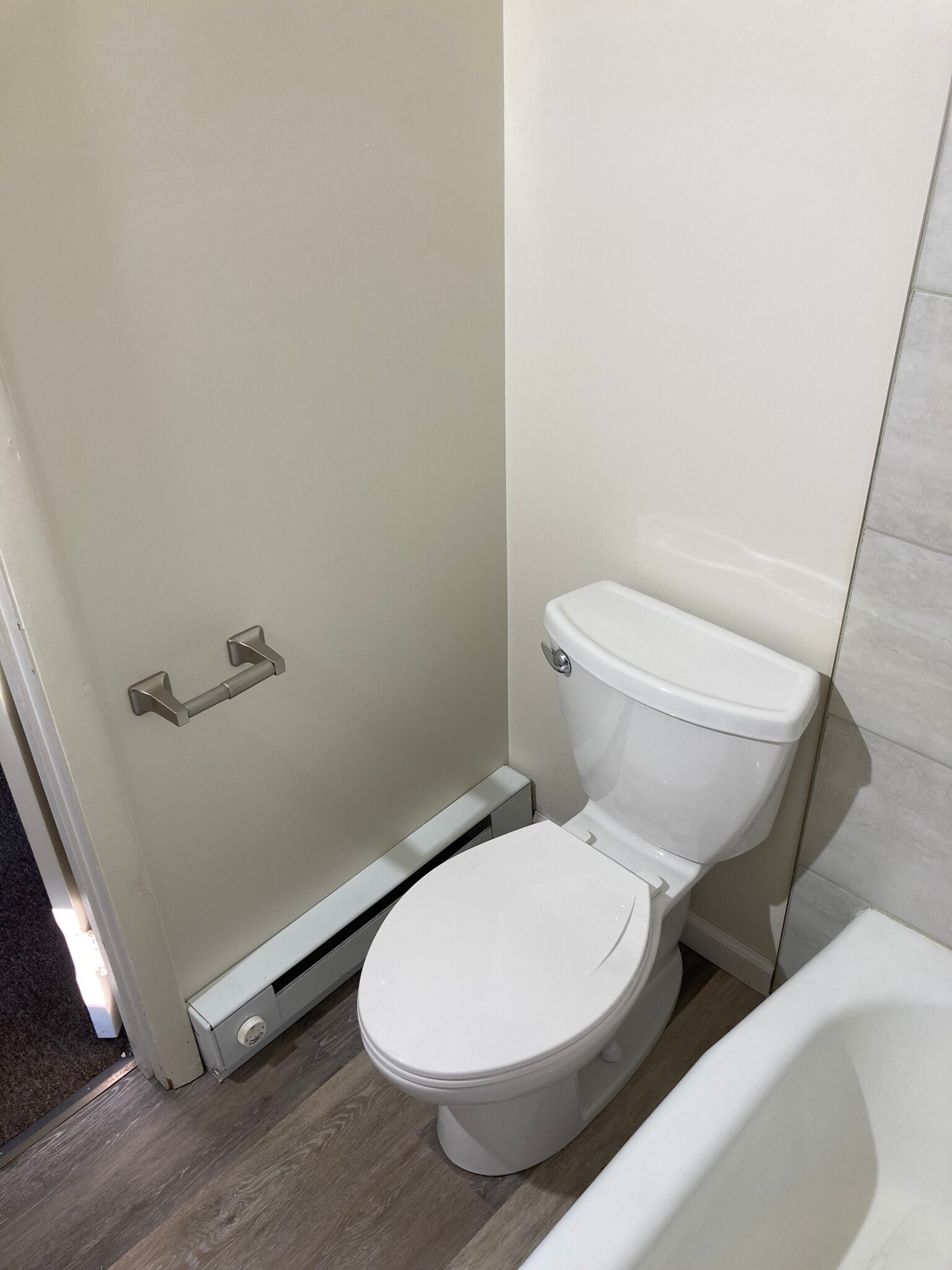 Building Photo - 600 Broad St