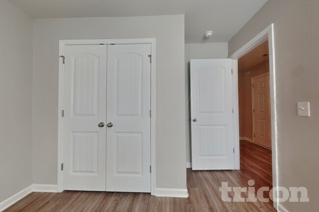 Building Photo - 4605 Hazelburn Dr