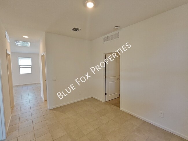 Building Photo - 6906 W Indian Clover Way
