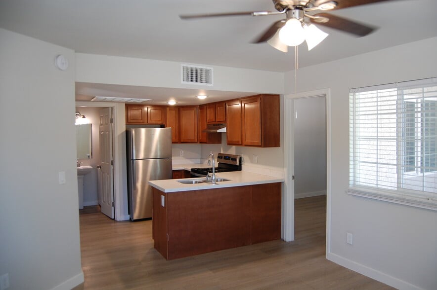 Building Photo - Arbor Village