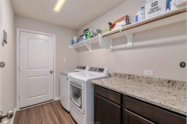 Building Photo - 5162 Maroon Creek Dr