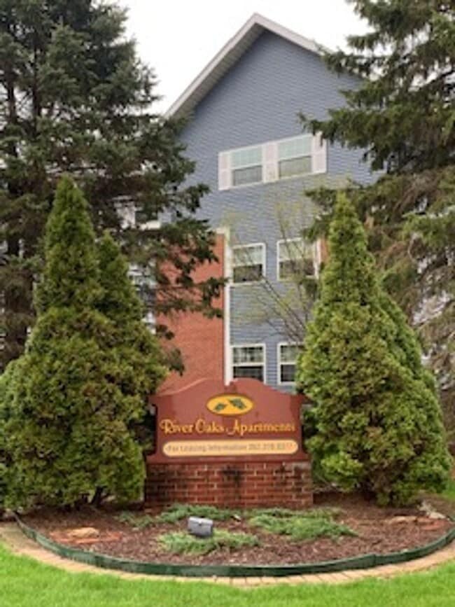 Interior Photo - River Oaks Apartments, Hartland WI