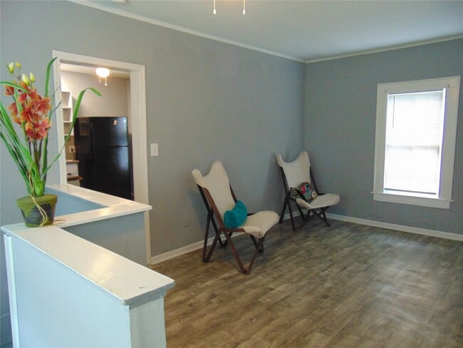 Building Photo - 5113 Avenue O 1/2