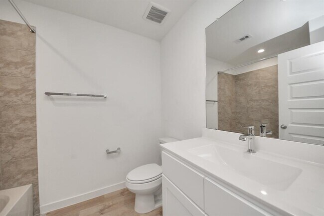 Building Photo - 8034 Tropea Dr