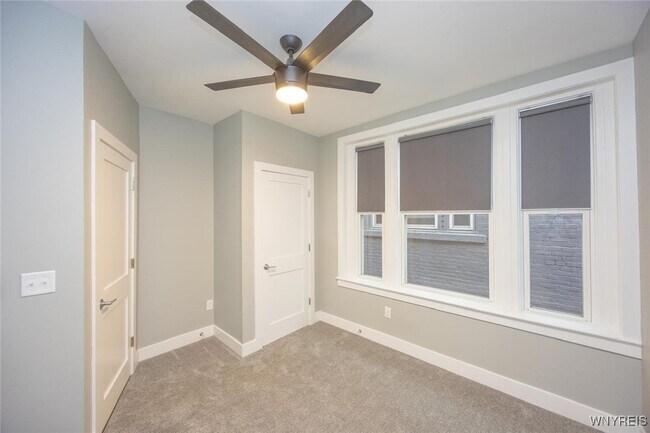 Building Photo - 1008 Elmwood Ave