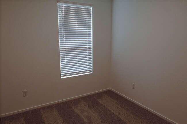 Building Photo - 15321 Dapple Blf Ln