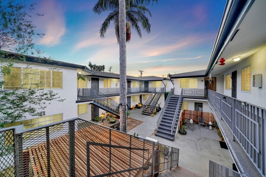 Primary Photo - 315 Junipero Ave