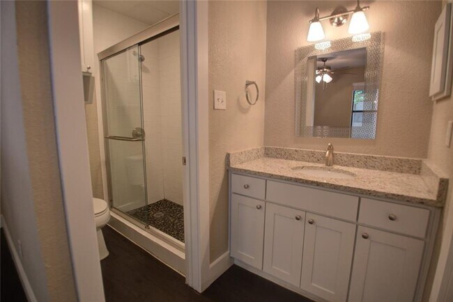 Building Photo - 1306 Norwalk Ln