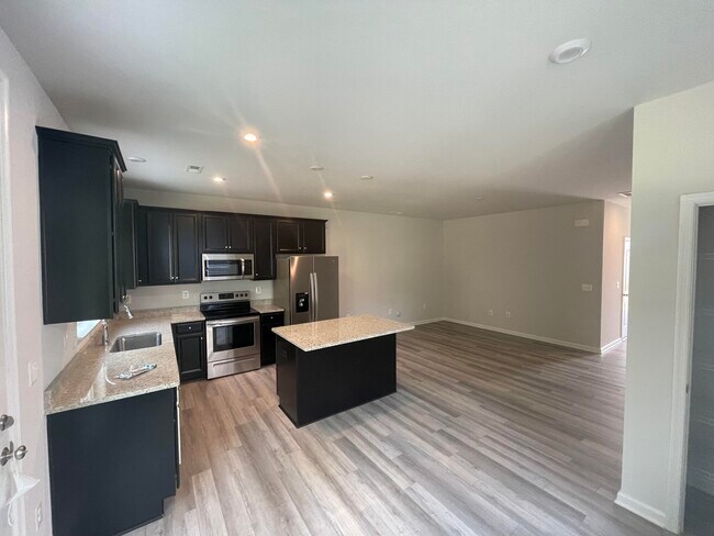 Building Photo - 9212 St Charles Cir