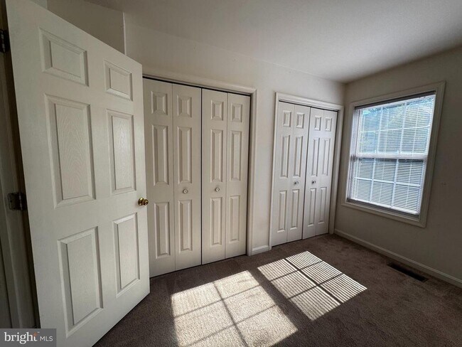 Building Photo - 41 Morton Ridge
