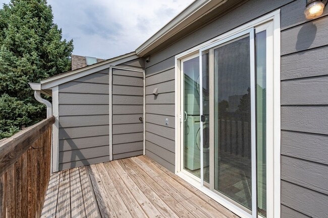 Building Photo - 16934 E Whitaker Dr
