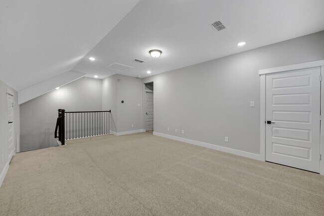Building Photo - 10972 Swang Link Dr