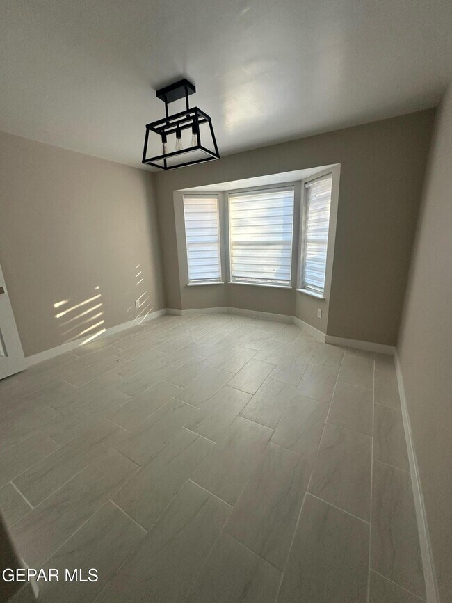 Building Photo - 2433 Alan Duncan Ln