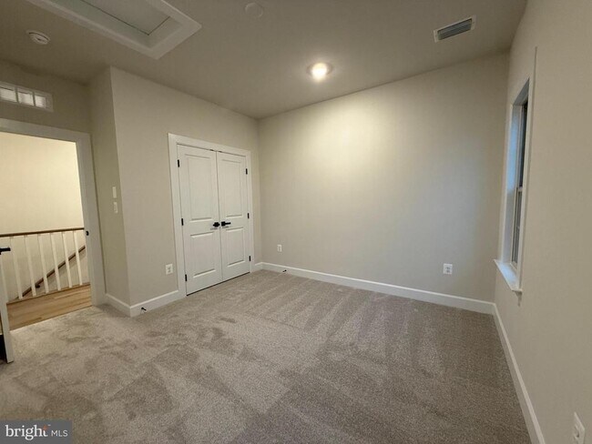 Building Photo - 1770 Ml Br Dr