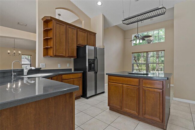 Building Photo - 8211 Canyon Creek Way