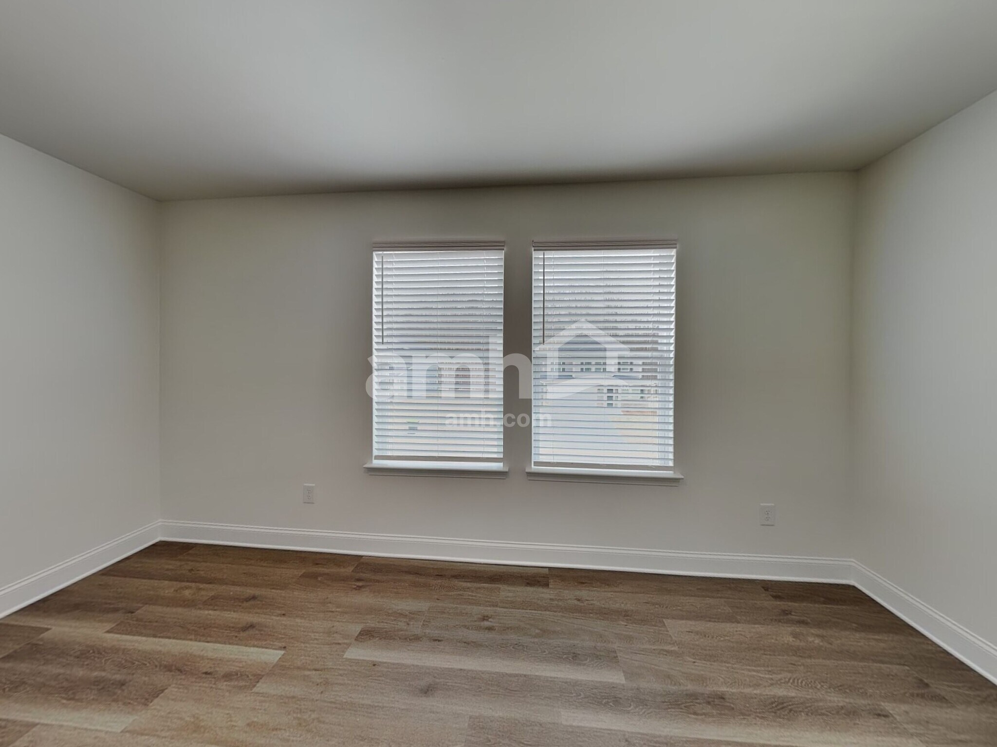 Building Photo - 395 Hickory Pointe Rd