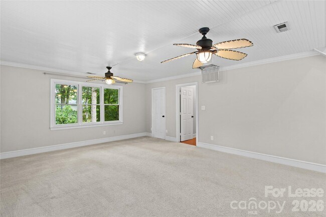 Building Photo - 9033 Pennyhill Dr