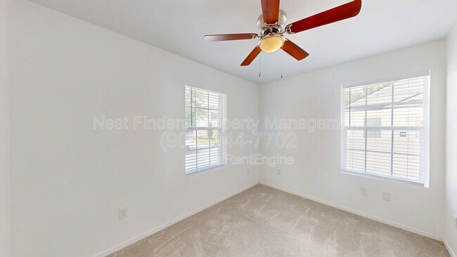 Building Photo - 2220 Flesher Ave