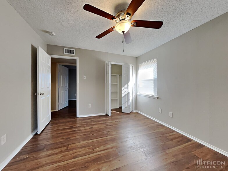 Building Photo - 4443 Greenland Dr