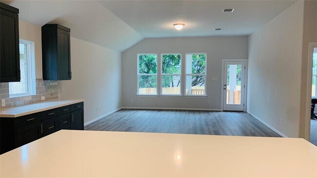 Building Photo - 1512 Highland Ridge Rd