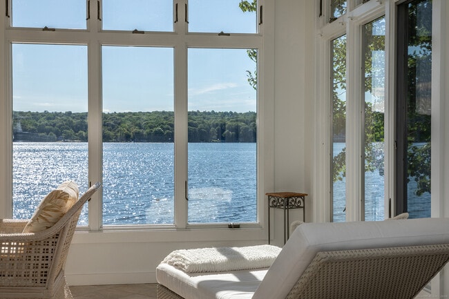 Building Photo - 300 Bantam Lake Rd