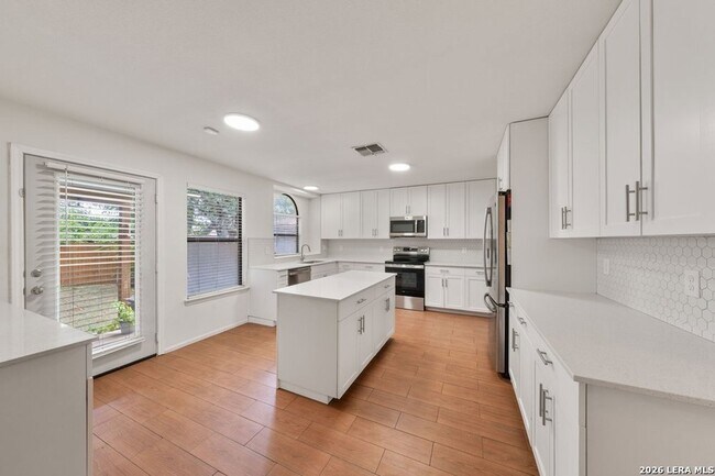 Building Photo - 1207 Canyon Parke Dr