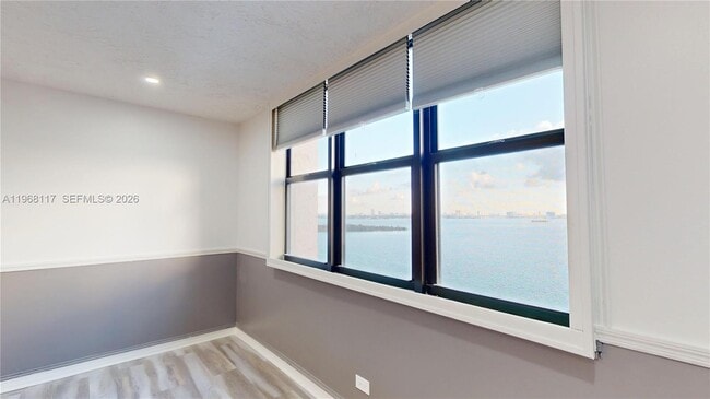 Building Photo - 1800 NE 114th St