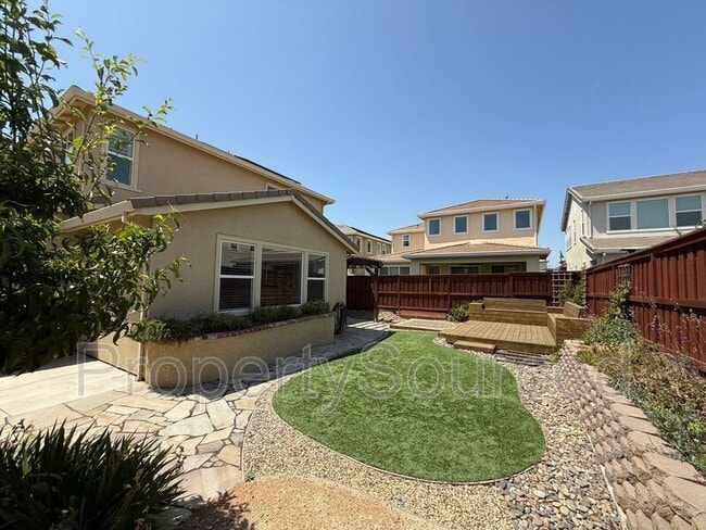 Building Photo - 17894 Amador Dr