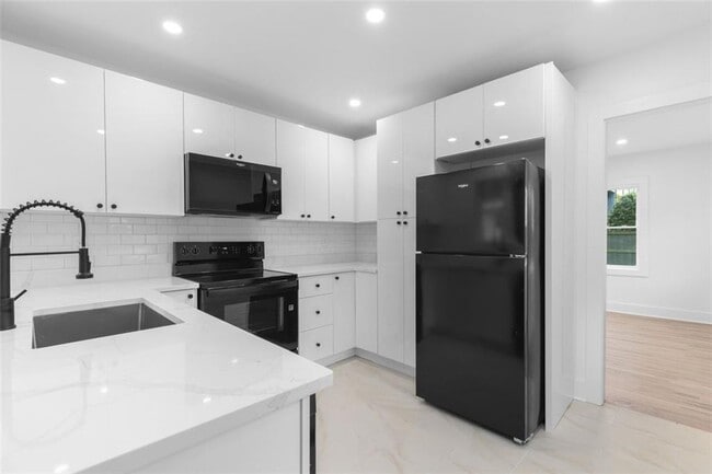 Building Photo - 148 Bixby Terrace SE