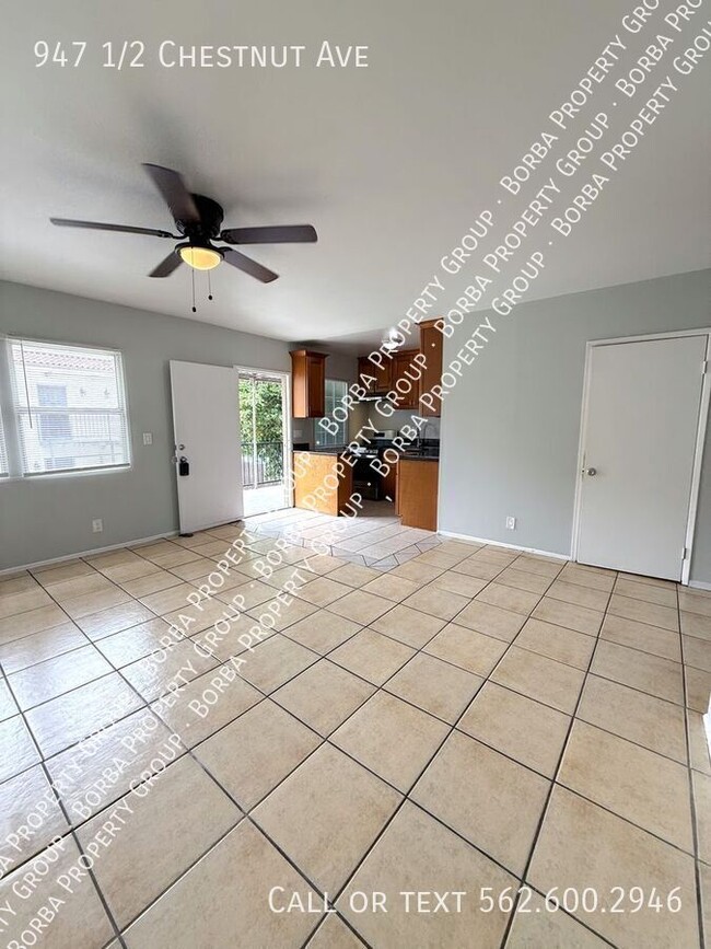 Building Photo - 947 1/2 Chestnut Ave-