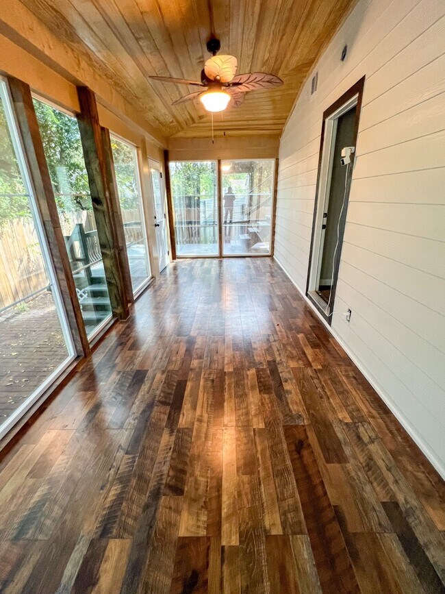 Building Photo - 4605 Orange St