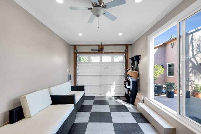 Building Photo - 17946 Valley Vista Blvd