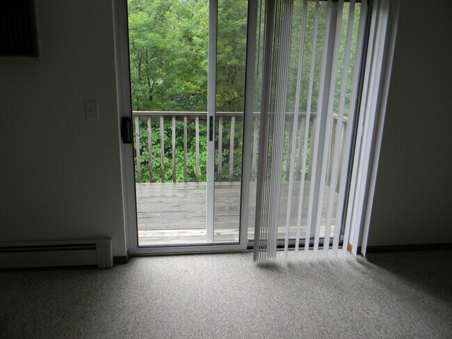 Building Photo - 3360 Vestal Rd