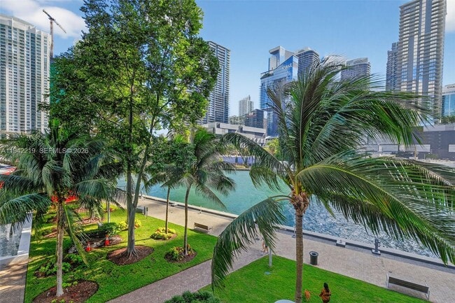 Building Photo - 92 SW 3rd St