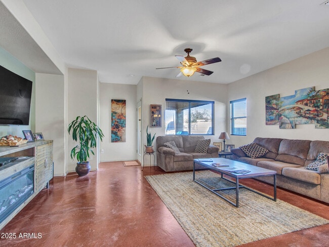 Building Photo - 18556 W Vogel Ave
