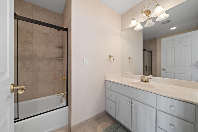 Building Photo - 2718 Willow Point Dr