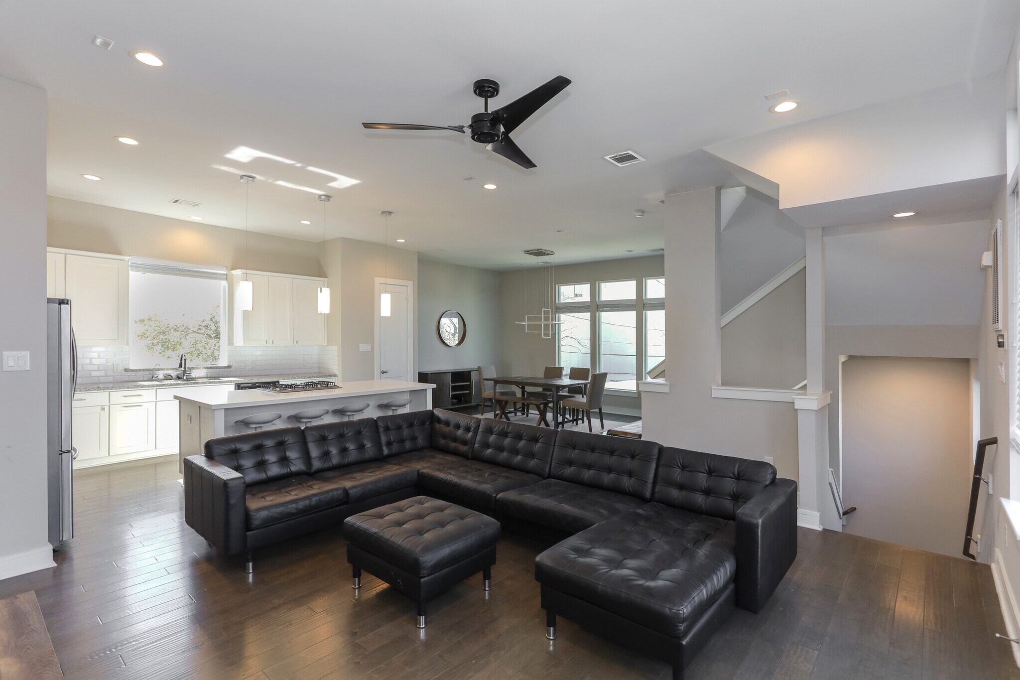 Living Room - 3107 Saint Charles St