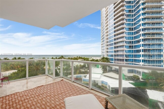 Building Photo - 50 South Pointe Dr