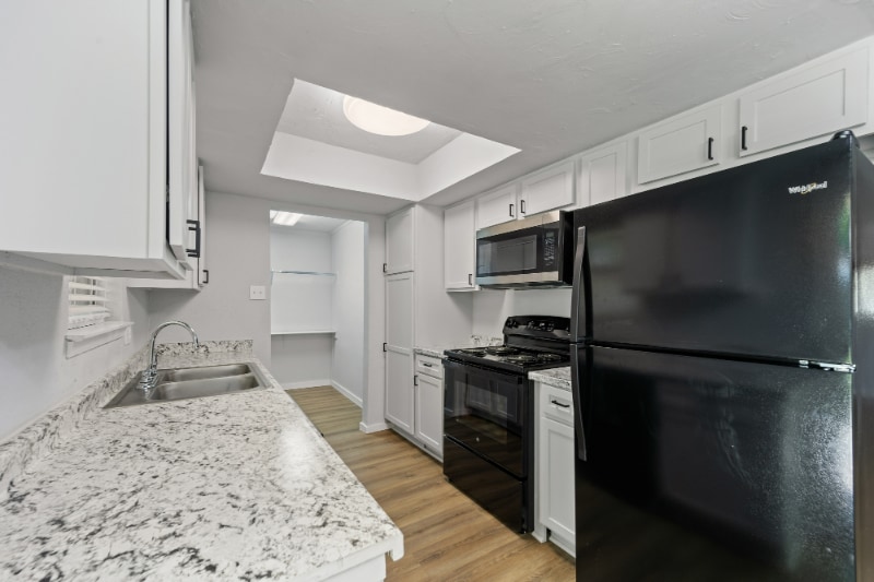 Building Photo - 3502 S Dakota Dr