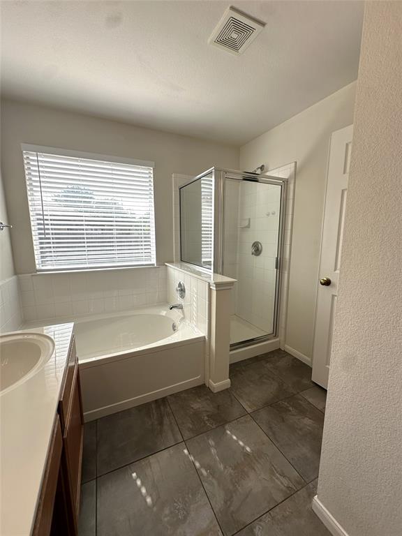 Building Photo - 722 Ranier Ln