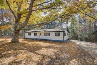 Building Photo - 201 Oglesby Bridge Rd SE