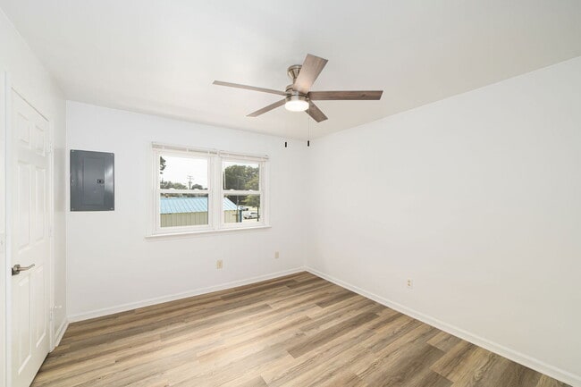 Building Photo - 1012 Gill Ct